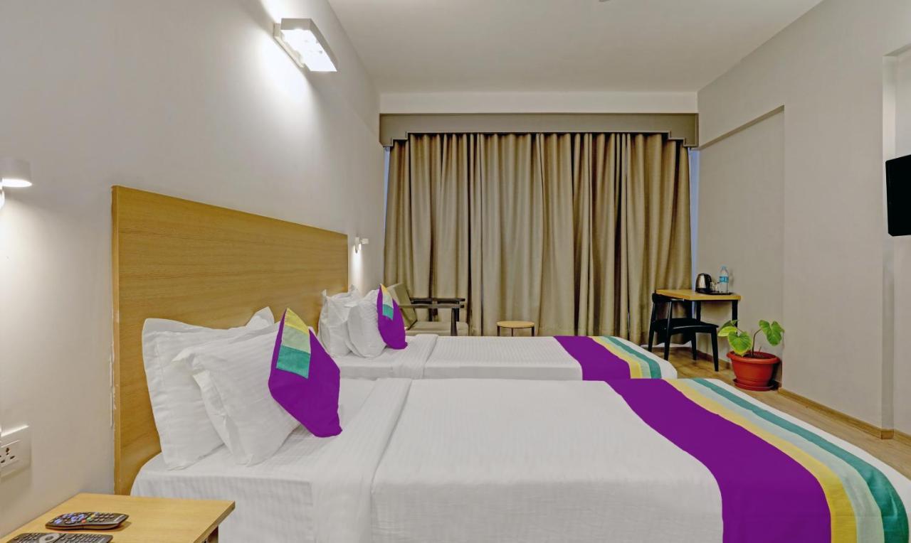 Itsy By Treebo - Vashistha Hotel Hyderabad Eksteriør billede