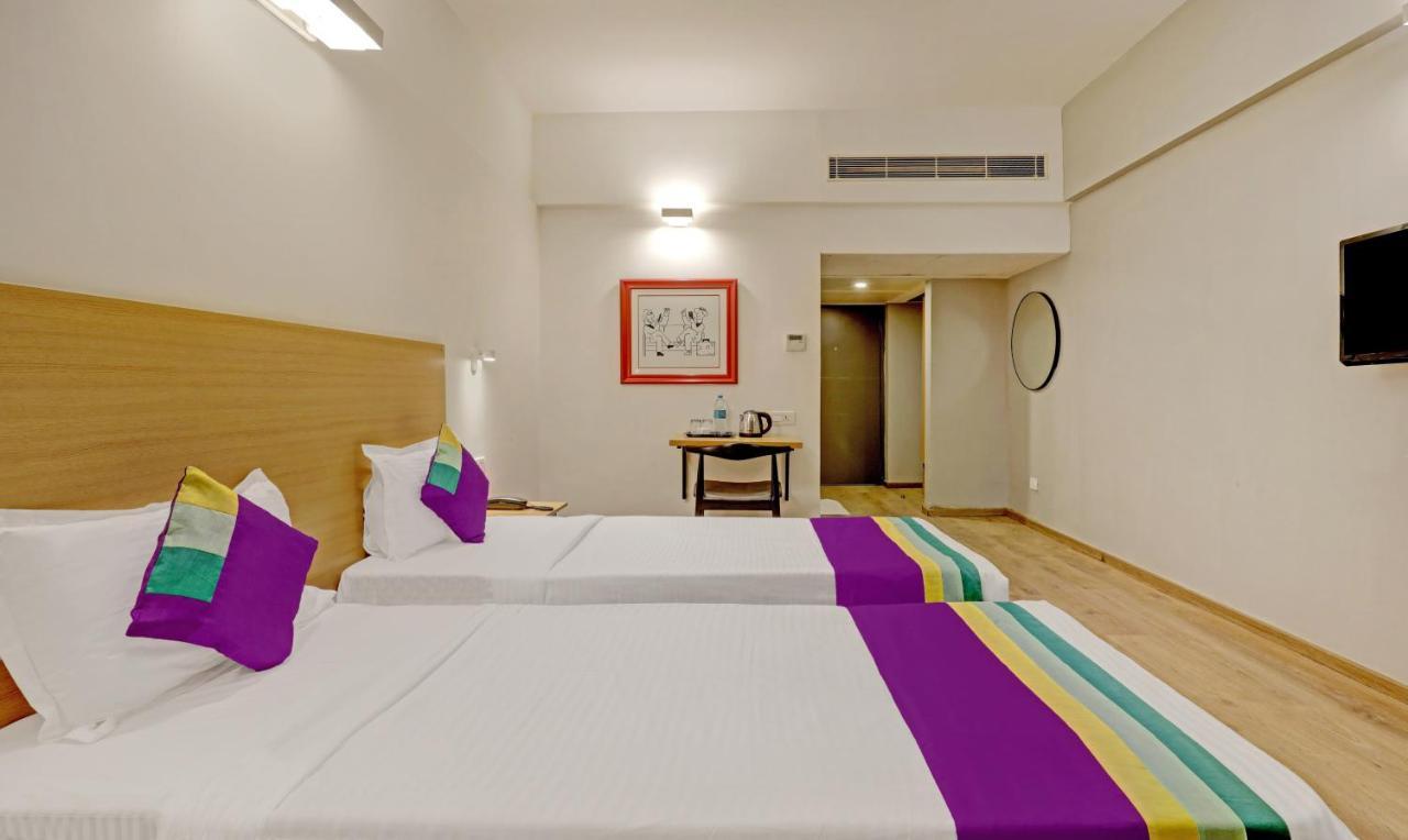 Itsy By Treebo - Vashistha Hotel Hyderabad Eksteriør billede