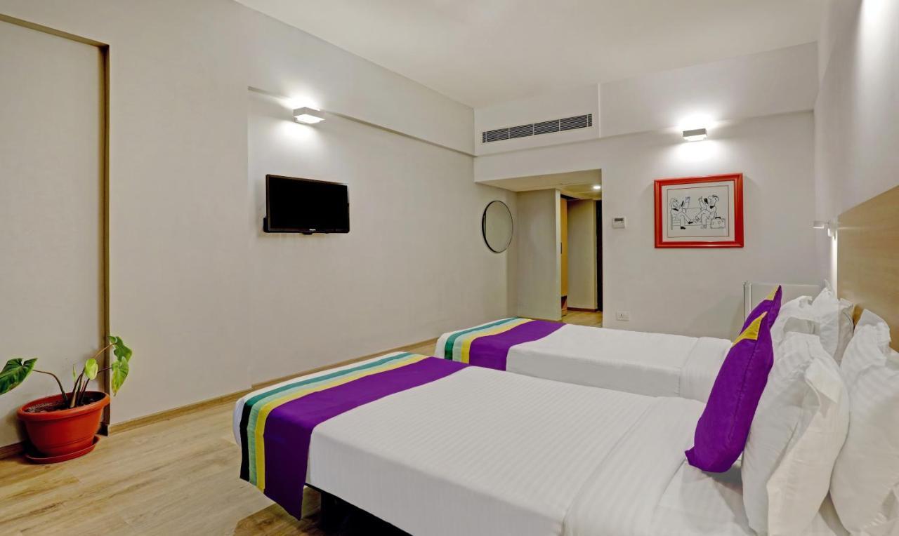 Itsy By Treebo - Vashistha Hotel Hyderabad Eksteriør billede