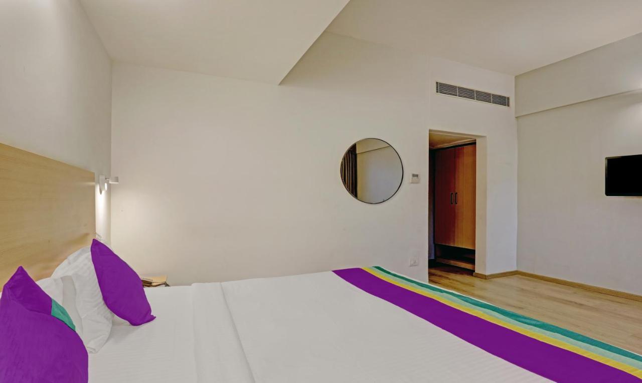 Itsy By Treebo - Vashistha Hotel Hyderabad Eksteriør billede